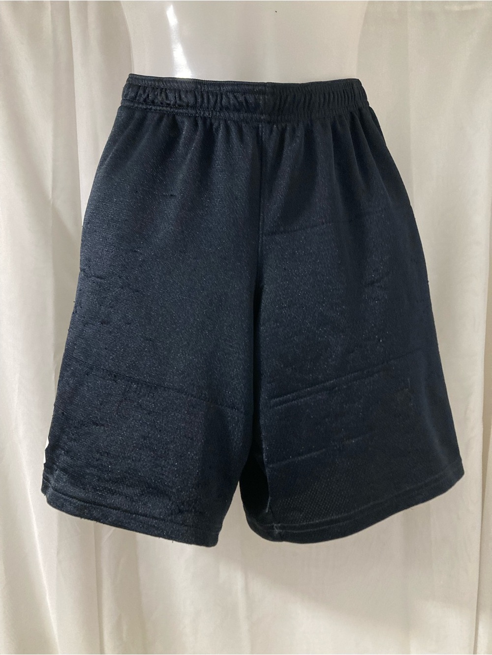 Under Armour Athletic Shorts - Comfortable Everyday Performance